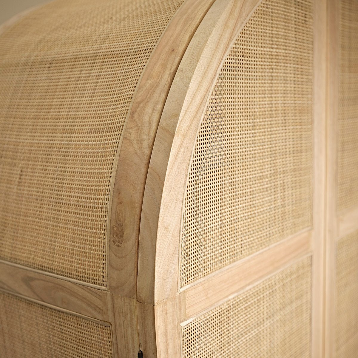 Armoire 2 portes en bois massif et cannage  MAËL naturel, BERAH GETAH
