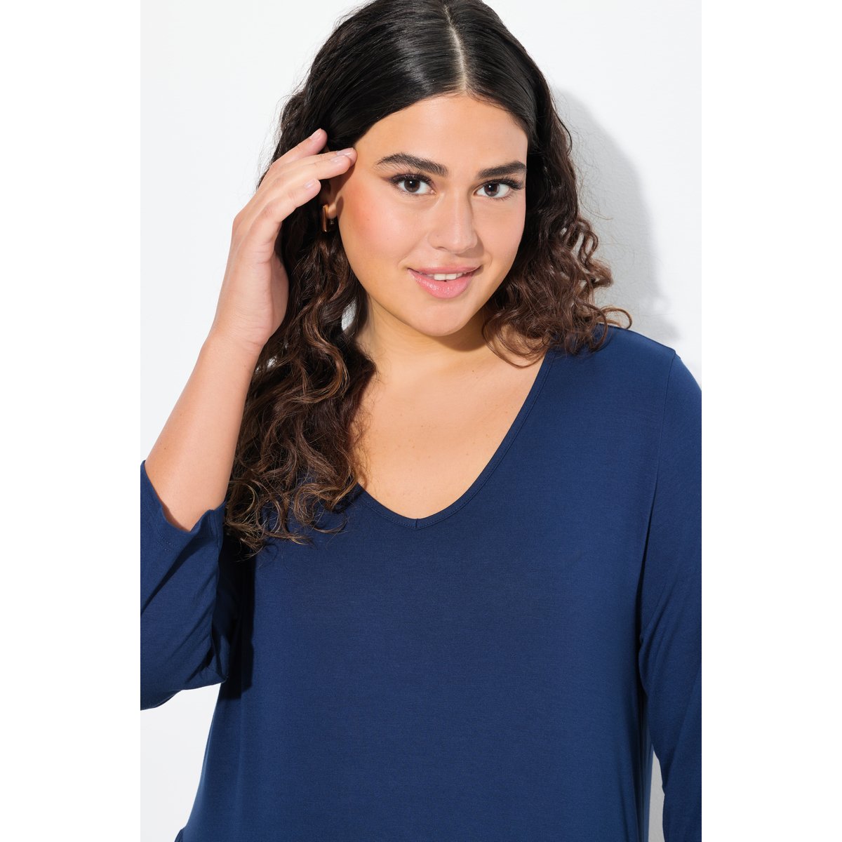 Robe midi coupe évasée, décolleté en V bleu encre, ULLA POPKEN