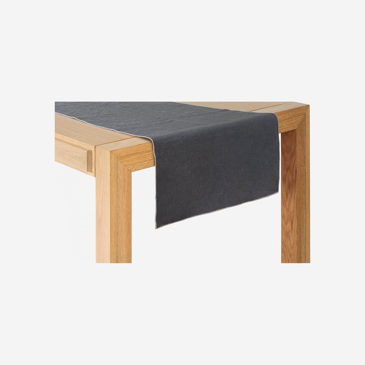 Chemin de table lin LINEN gris anthracite, HABITAT