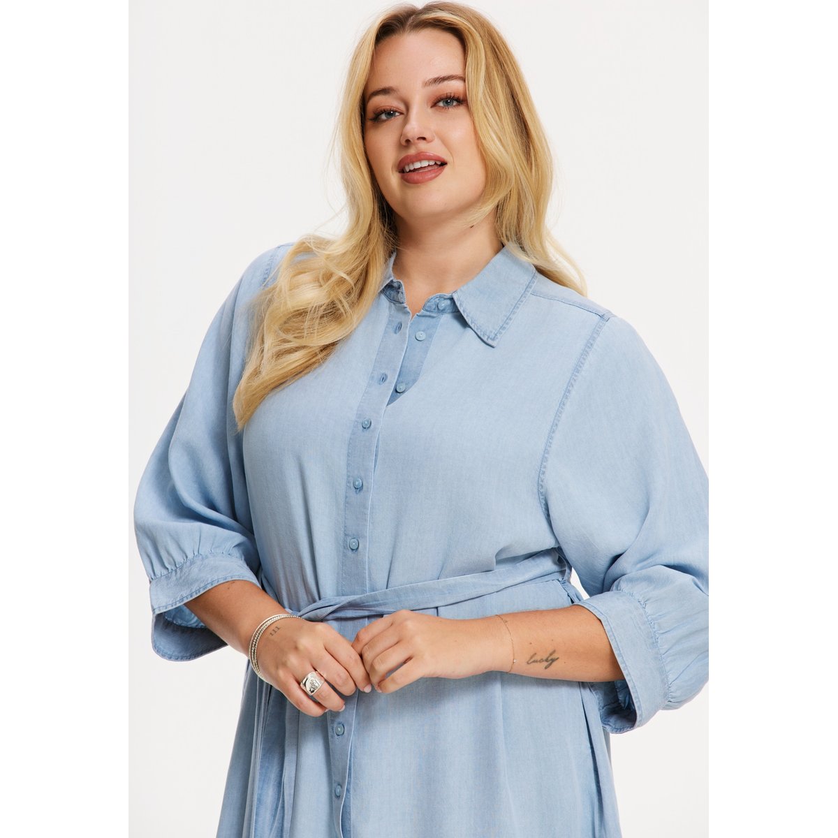 Robe Flare Fit indigo, YOEK