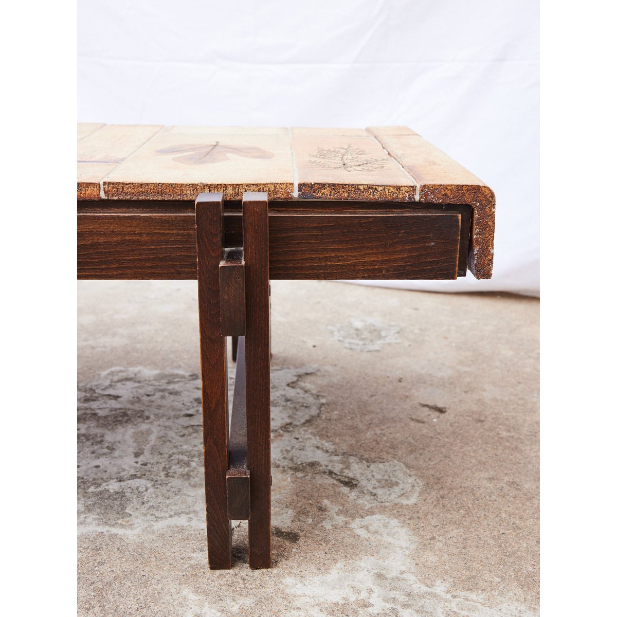 Table basse design Marie-Pierre N°87 - Bon état bois foncé, DEBONGOUT