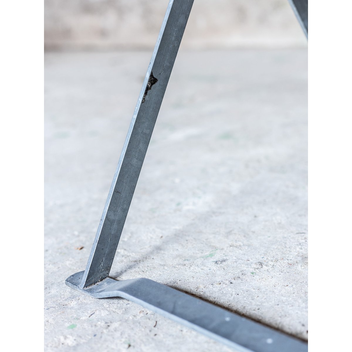 Table à manger pliable d'extérieur Romy N°1558 - Bon état bois foncé, DEBONGOUT