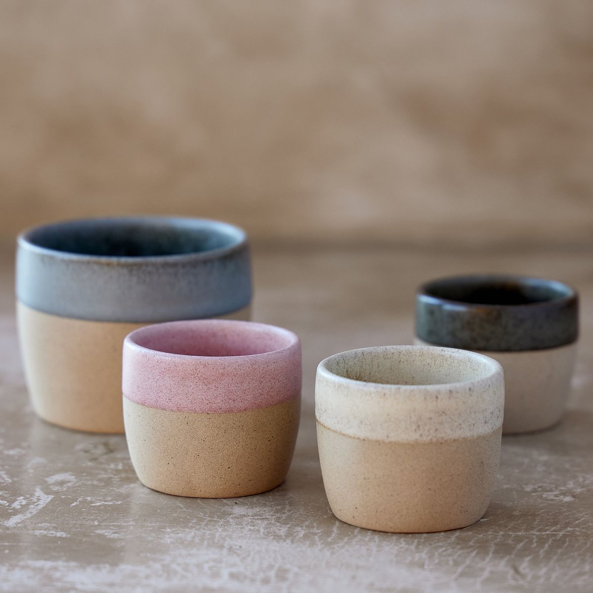 Boîte en bois avec  8 tasses espressos, ARENITO multicolore, COSTA NOVA
