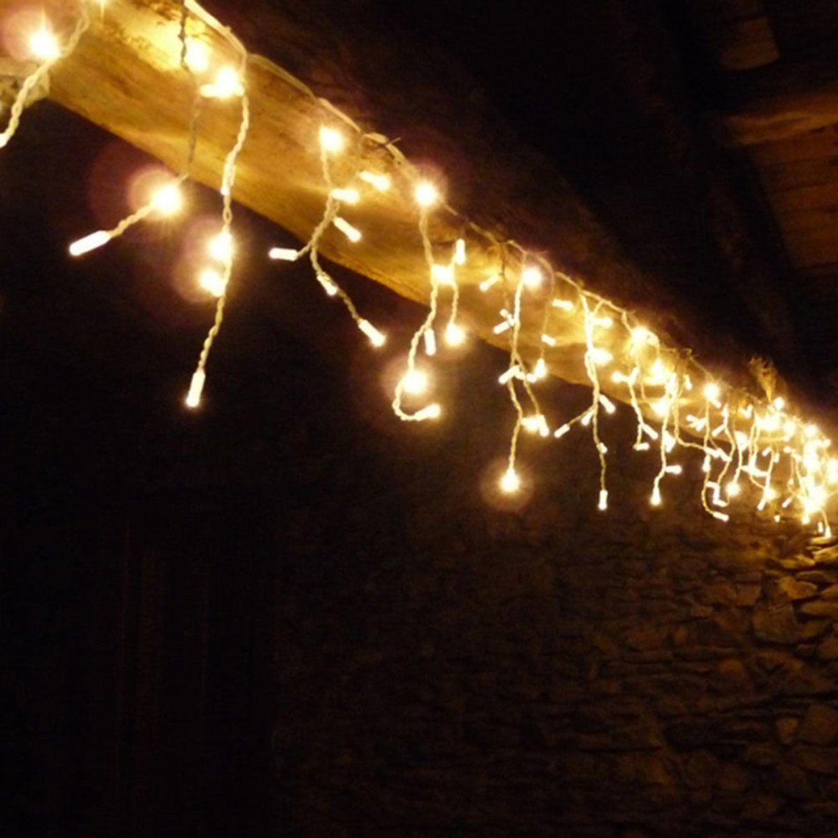 Guirlande Pro Stalactite 50m 1800 Led Blanc Chaud Et Flashs blanc, MILLUMINE