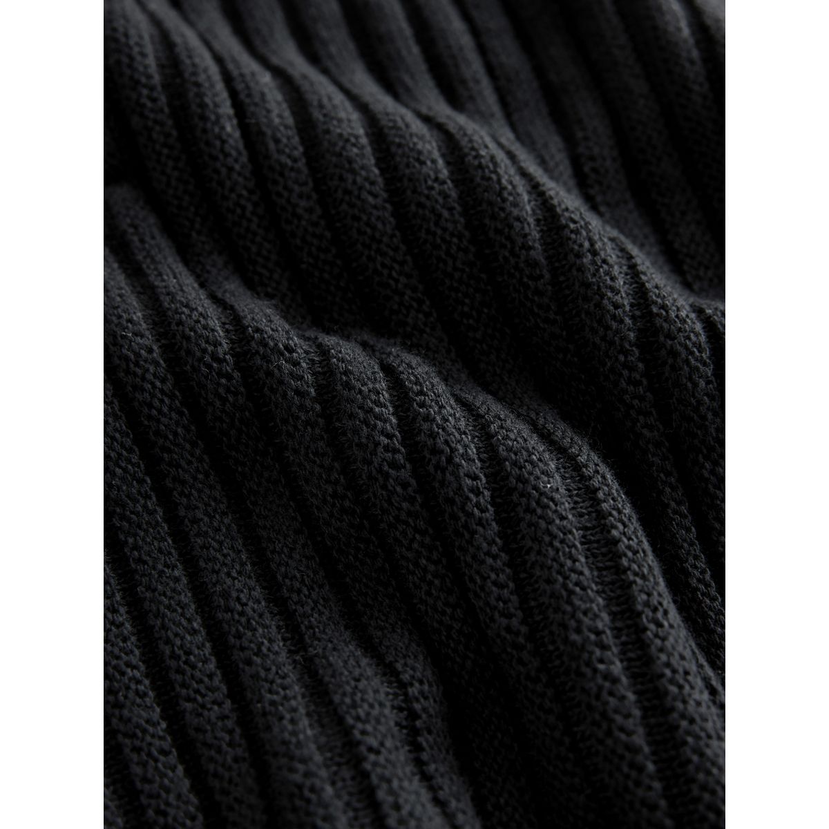 Pull en maille côtelée à col v noir, NEXT