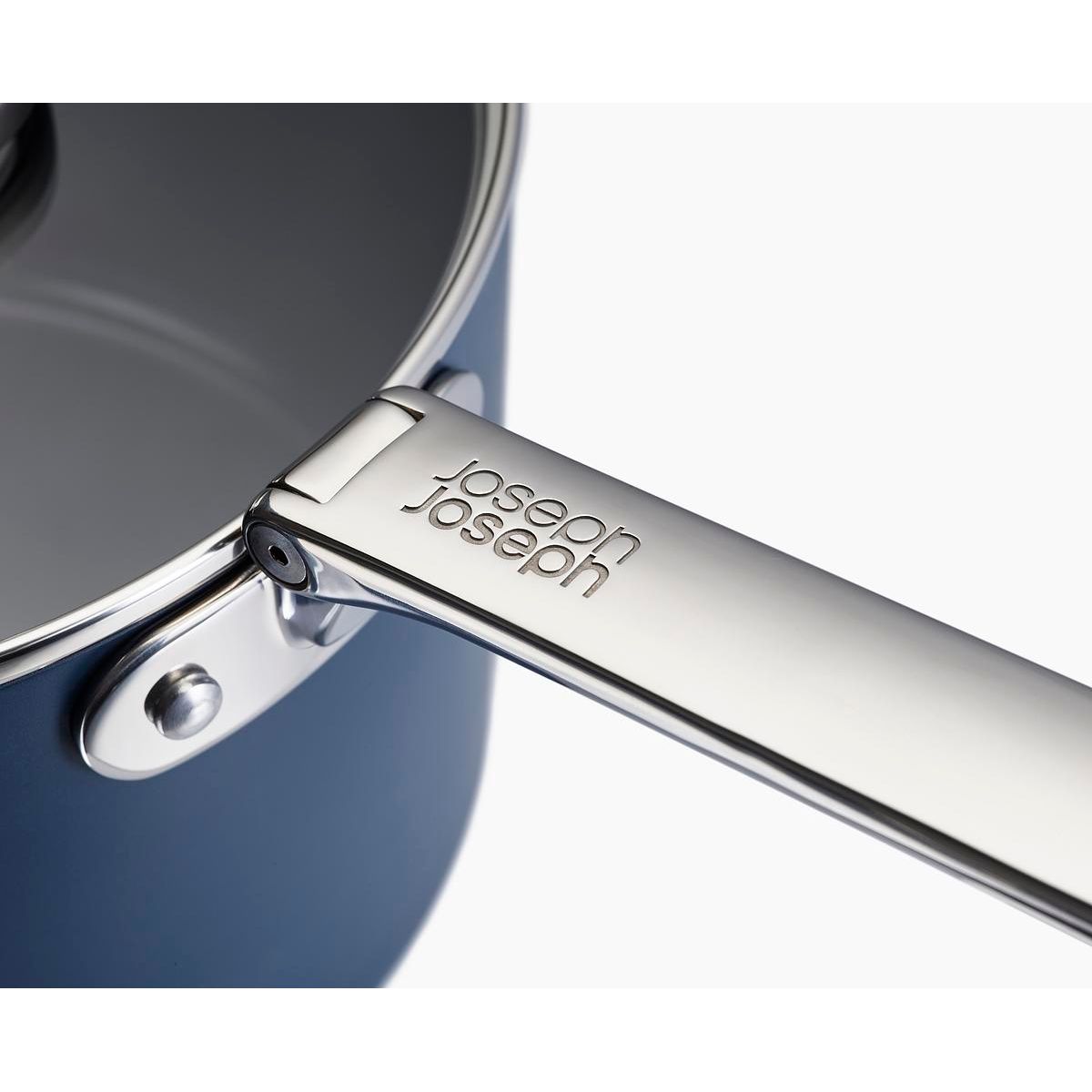Casserole Space 19 cm avec couvercle bleu, JOSEPH JOSEPH