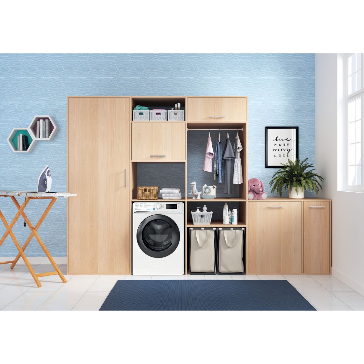 Lave linge séchant hublot BDE96435WKVFR couleur unique, INDESIT