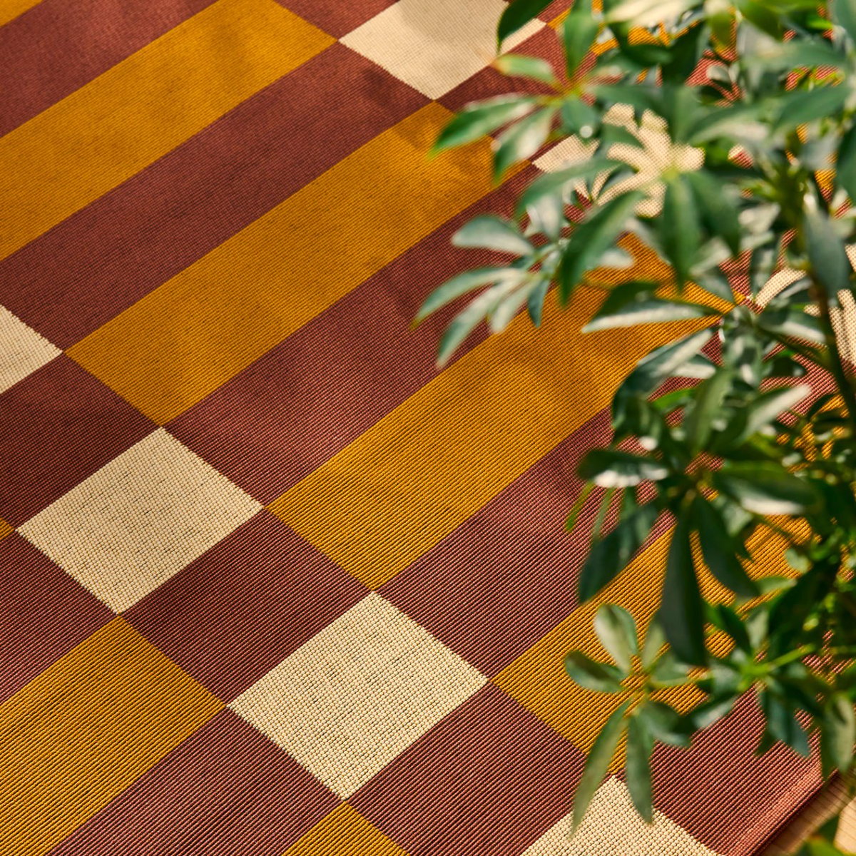 Tapis extérieur à motif géométrique RIVIERA marron, NAZAR RUGS