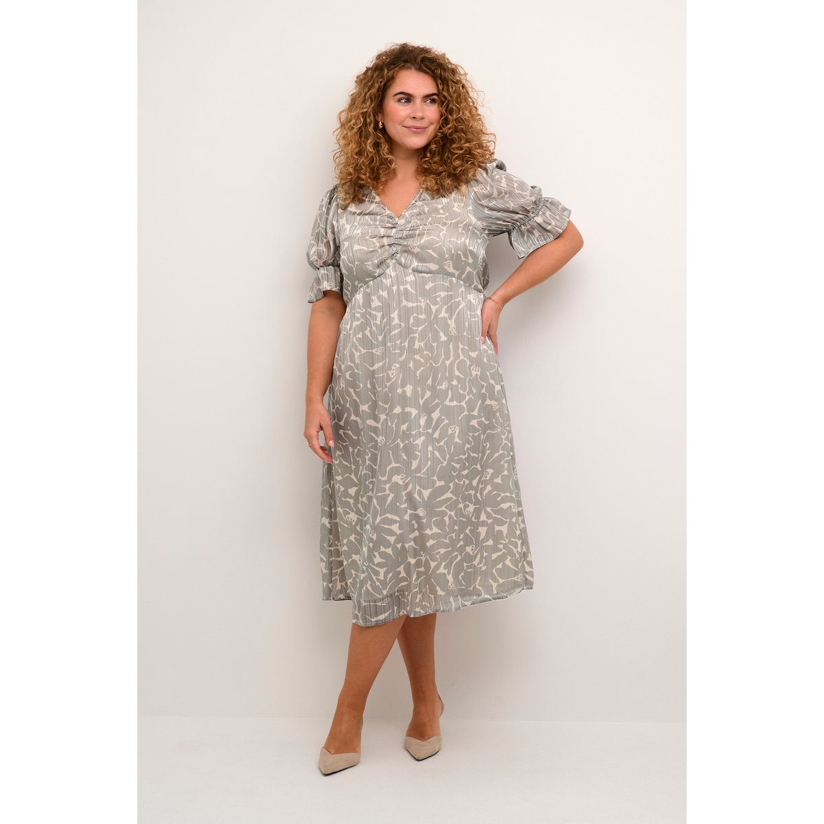 Dress gris steeple gray abstract flower, KAFFE CURVE