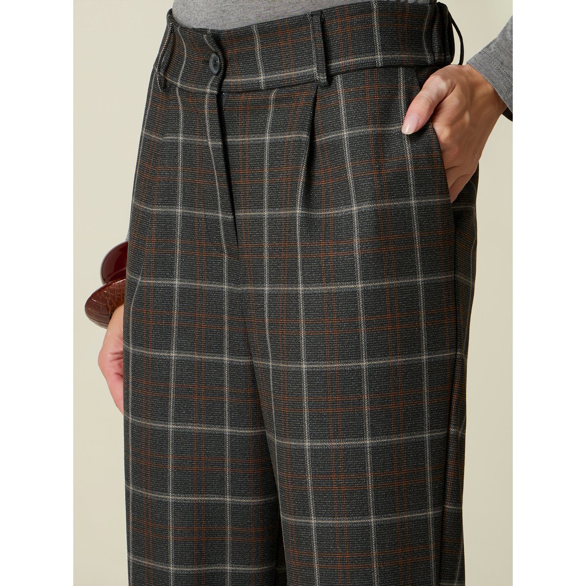 Pantalon à carreaux gris, OLTRE