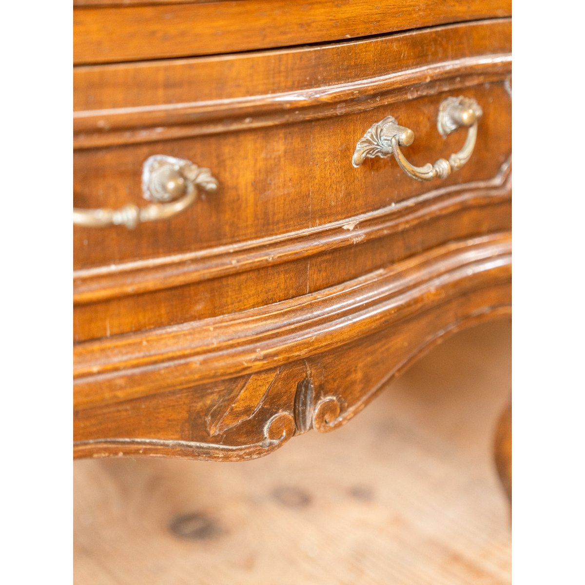 Petite commode en bois Garance N°707 - Bon état bois foncé, DEBONGOUT