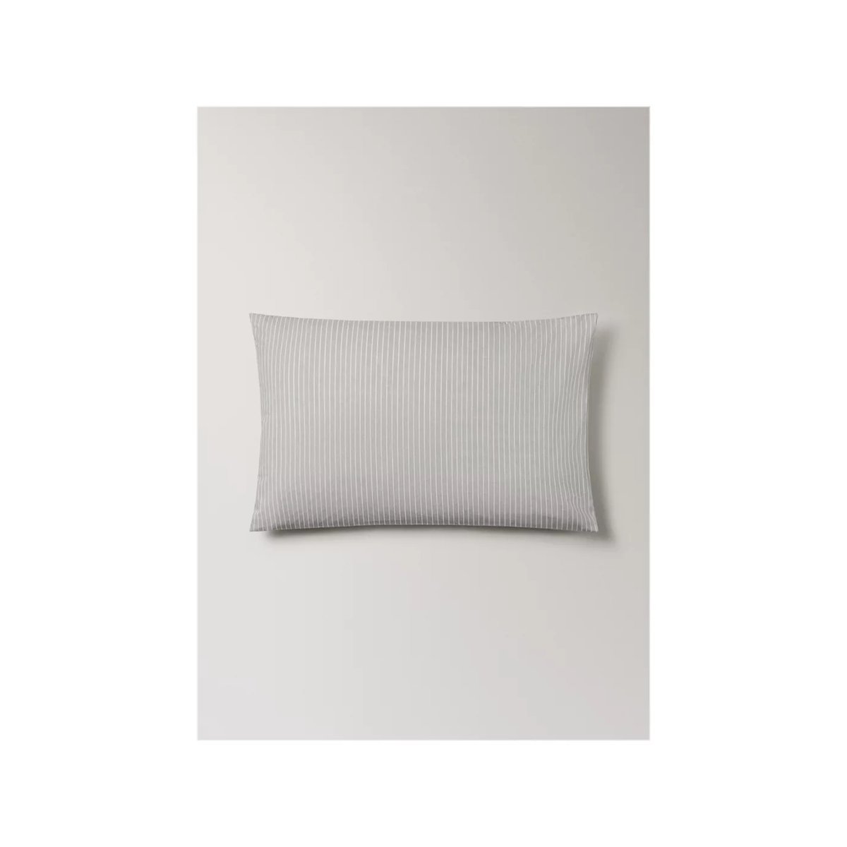 Deux taies d’oreiller en percale de coton à rayures 50x75 cm gris clair/pastel, MANGO HOME