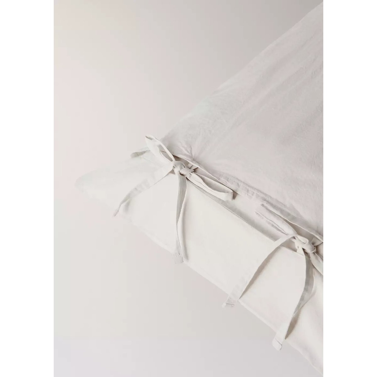 Deux taies d’oreiller coton lavé fermeture à nœuds 45x110 cm sable, MANGO HOME