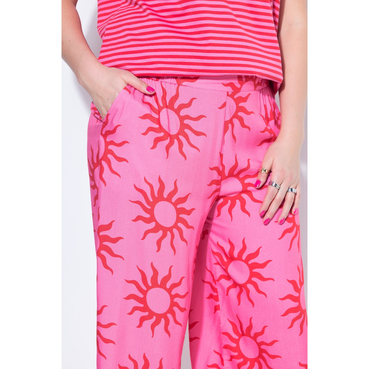 Pantacourt jambes très larges, taille haute rose vif, STUDIO UNTOLD