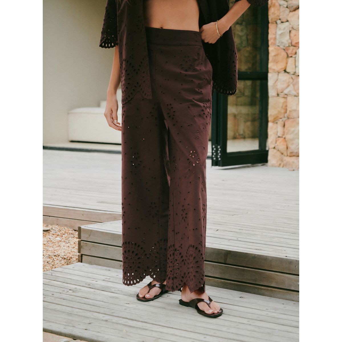 Pantalon large court avec broderie marron chocolat, NEXT