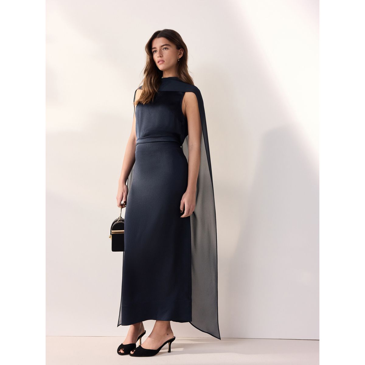 Robe en satin à foulard tabitha simmons bleu marine, NEXT