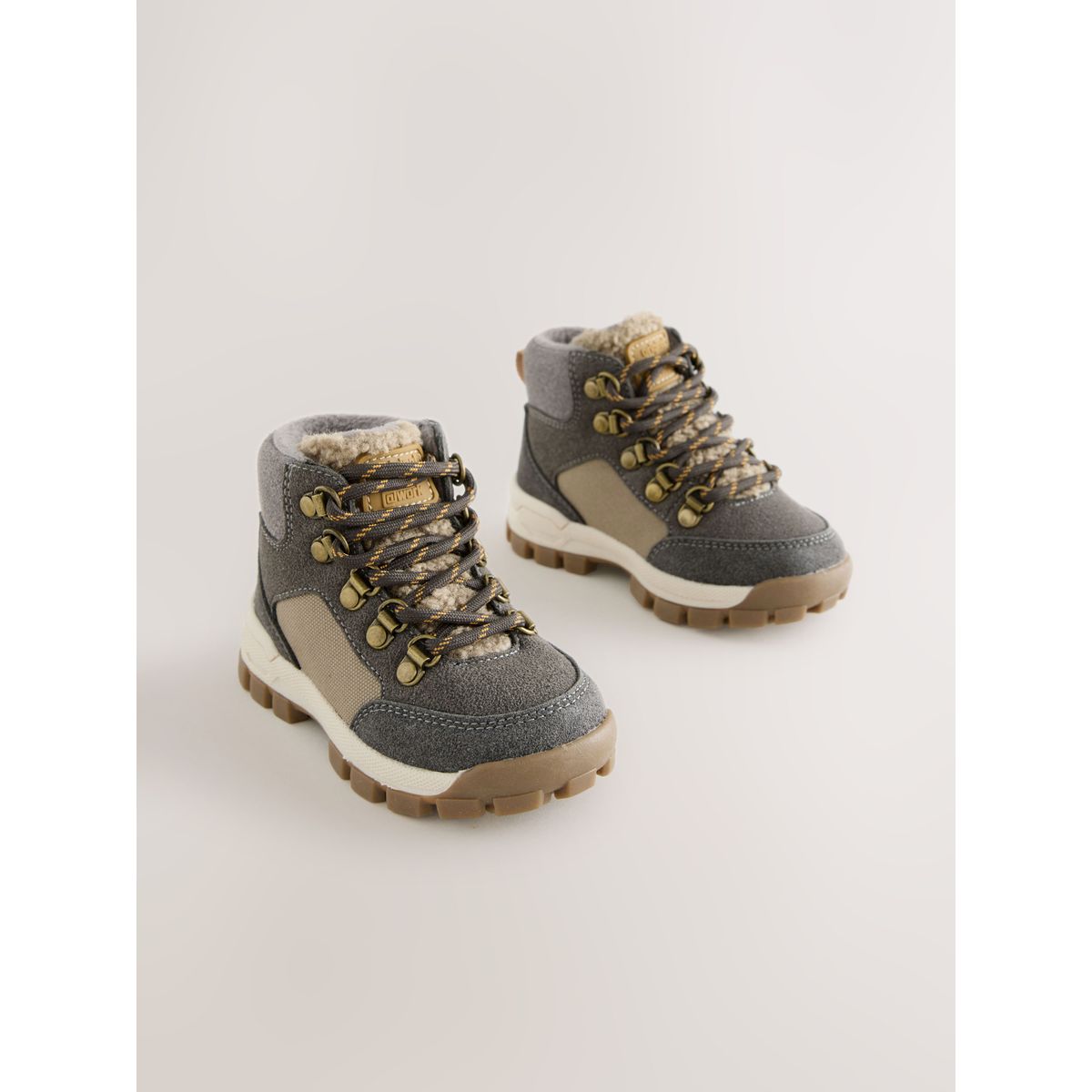 Bottines de marche à lacets gris, NEXT