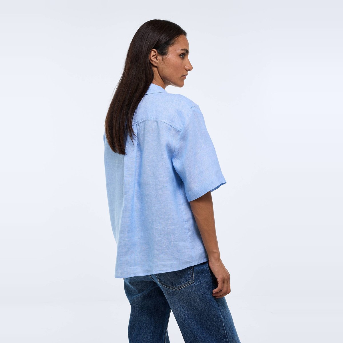 Chemise manches courtes unie en lin celeste, MONOPRIX