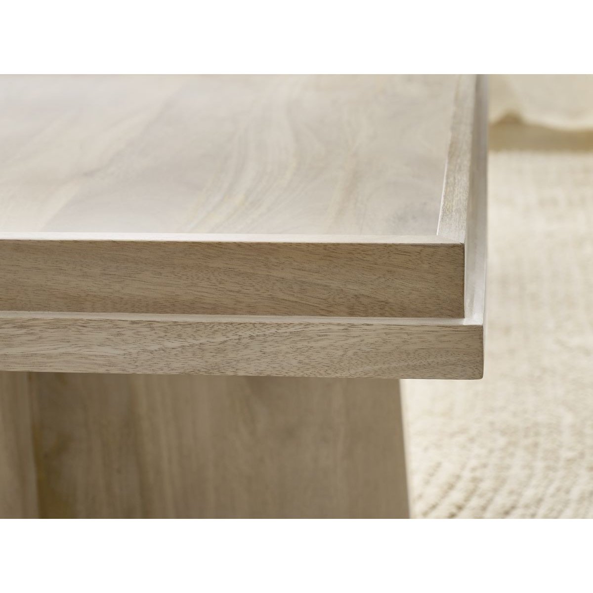 Table basse carrée en bois massif, ALBA marron clair, BOBOCHIC