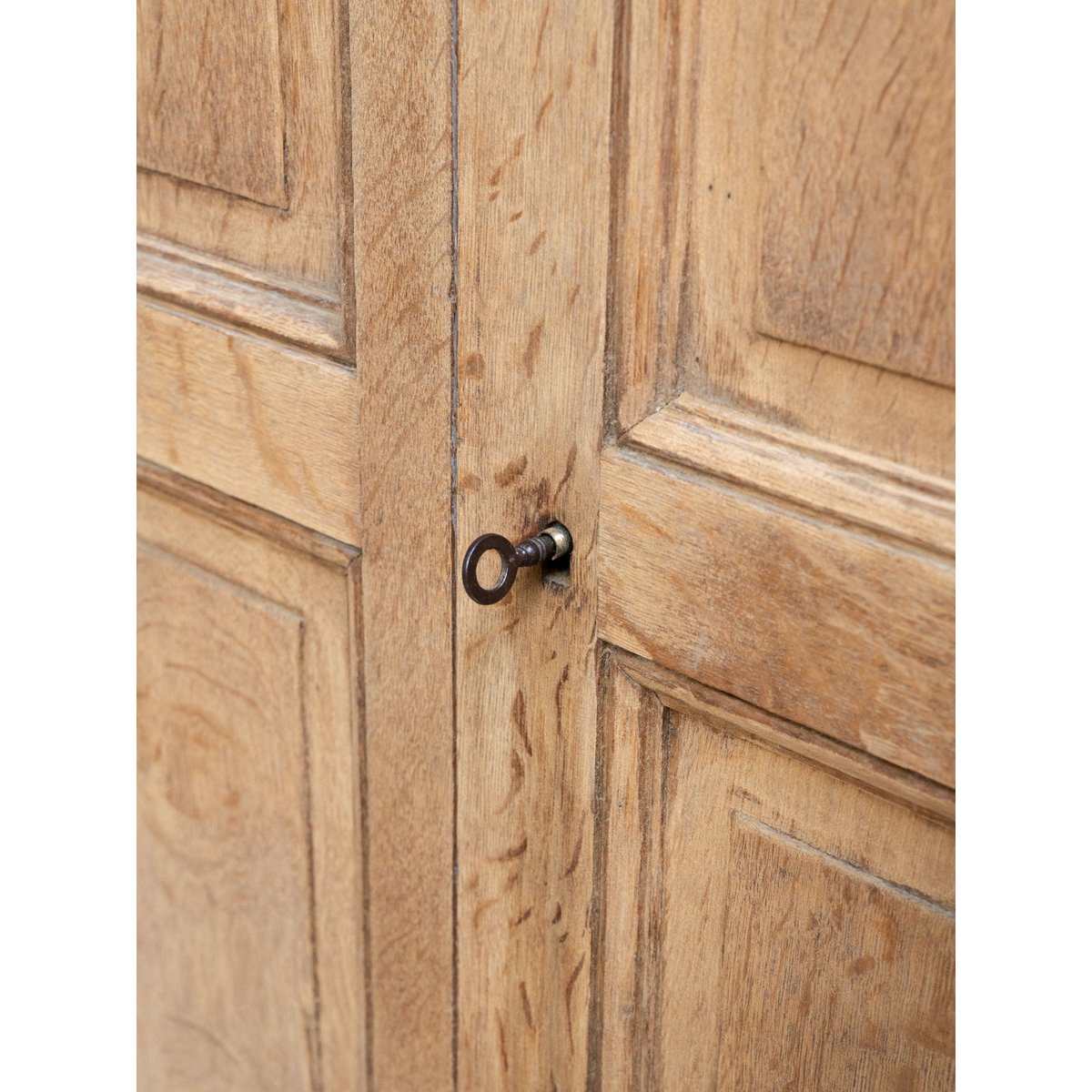 Armoire parisienne en bois Blandine N°532 - Bon état bois clair, DEBONGOUT