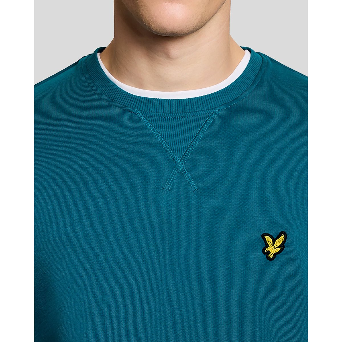 Sweat-shirt col rond en coton bleu lagon, LYLE & SCOTT