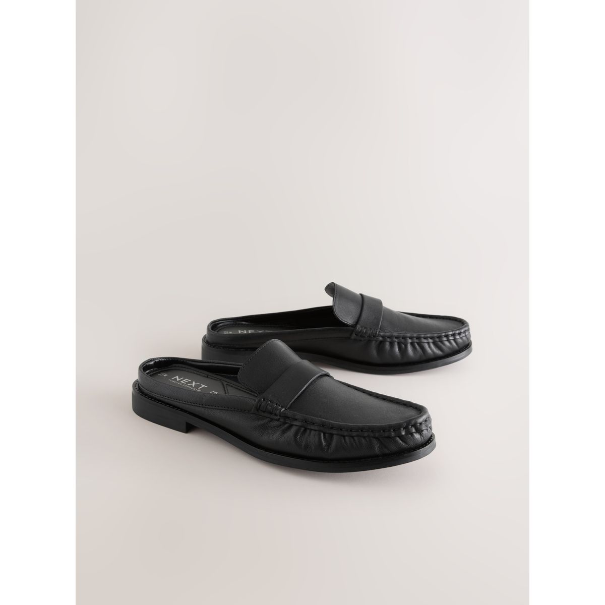 Mules froncées en cuir forever comfort® noir, NEXT