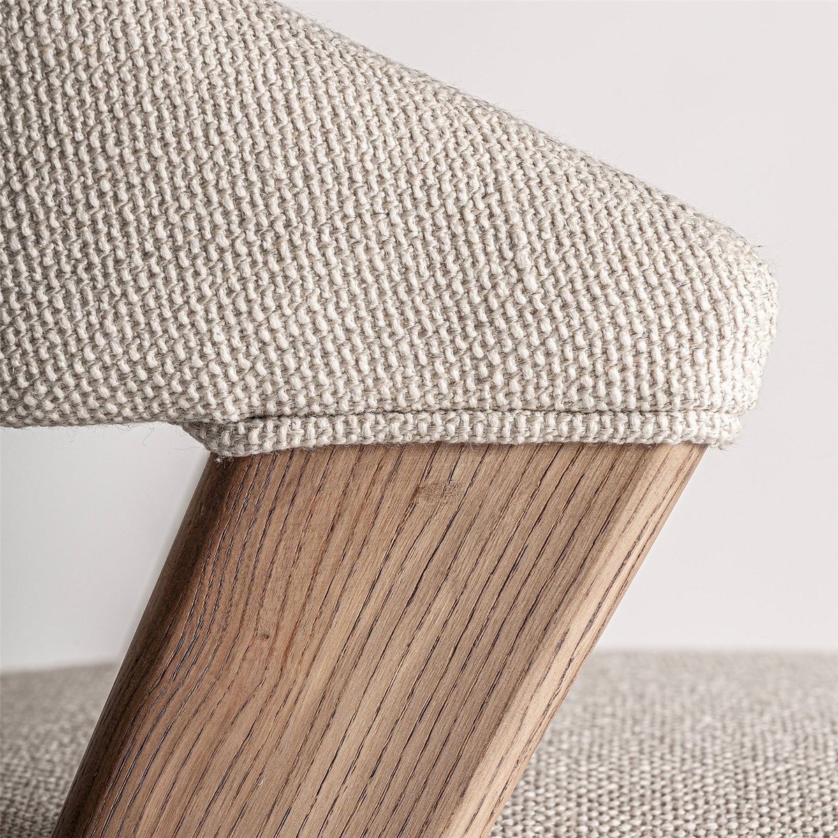 Chaise contemporaine en chêne vieilli brun clair effet vieilli, RECOLLECTION
