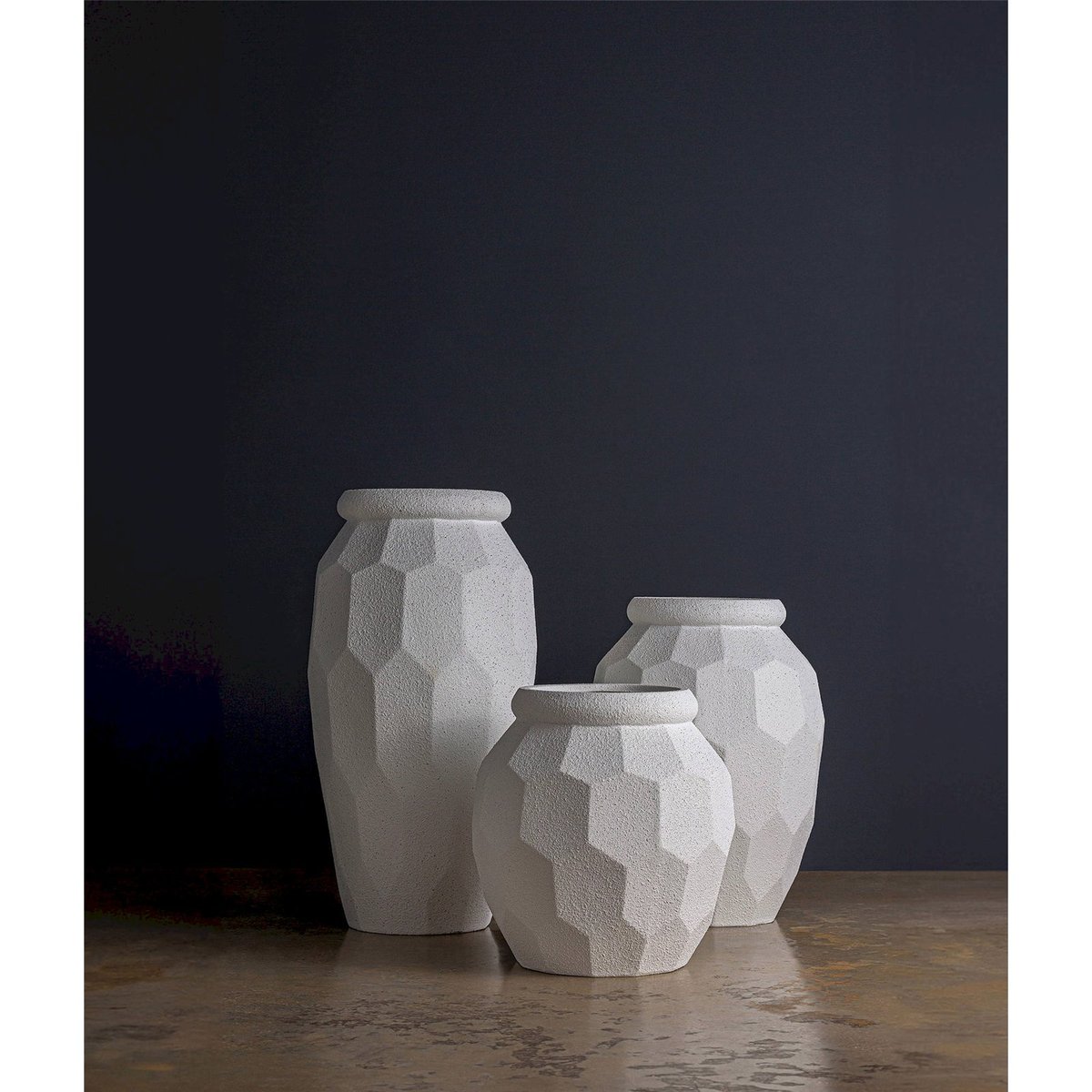 Cache-pot rond style contemporain en résine blanc cassé contemporain, RECOLLECTION