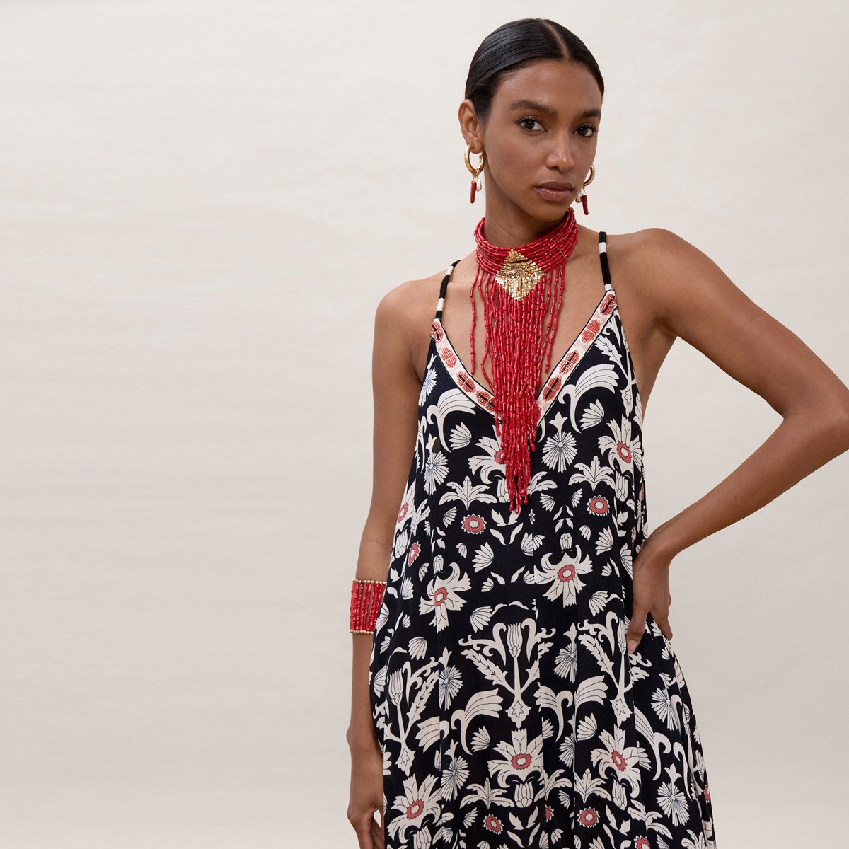 Robe longue imprimée à fines bretelles noir, LOLA CASADEMUNT