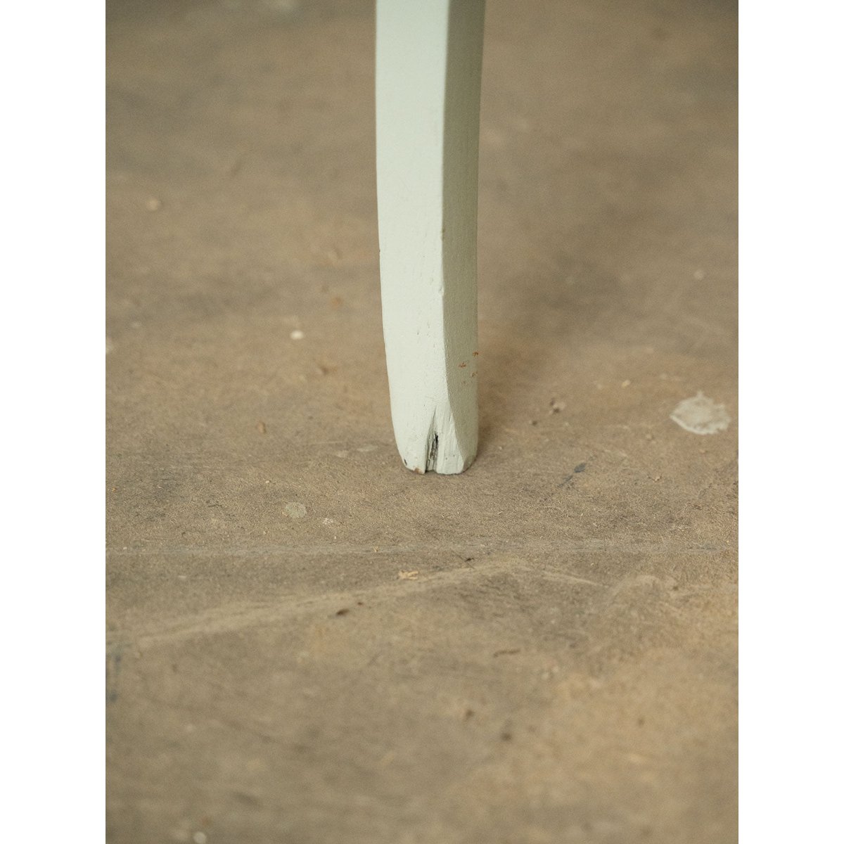 Petite table d'appoint Francine N°1591 - Bon état gris, DEBONGOUT