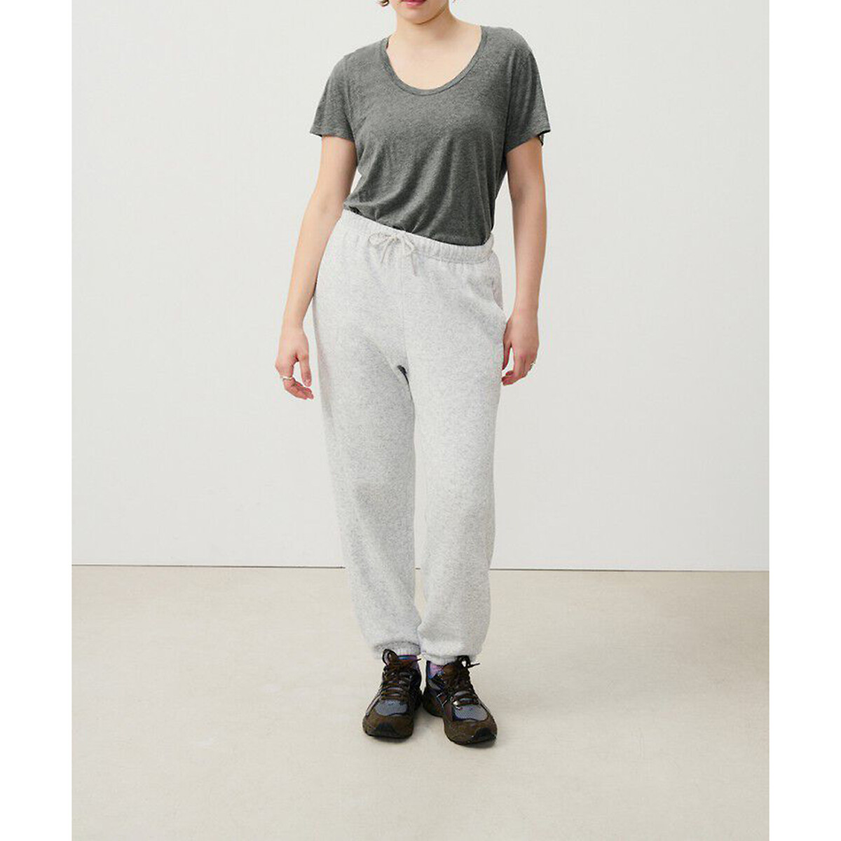 Jacksonville Scoop Neck T-Shirt with Short Sleeves charcoal marl, AMERICAN VINTAGE