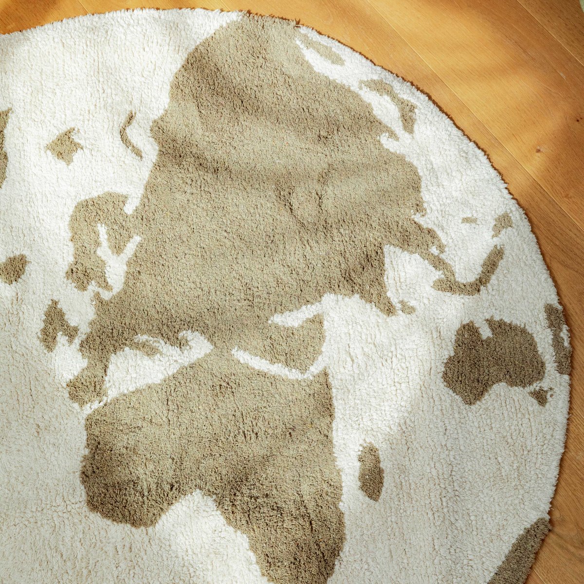 Tapis lavable RugCycled Carte du monde BACK TO SCHOOL rugcycled, naturel, LORENA CANALS