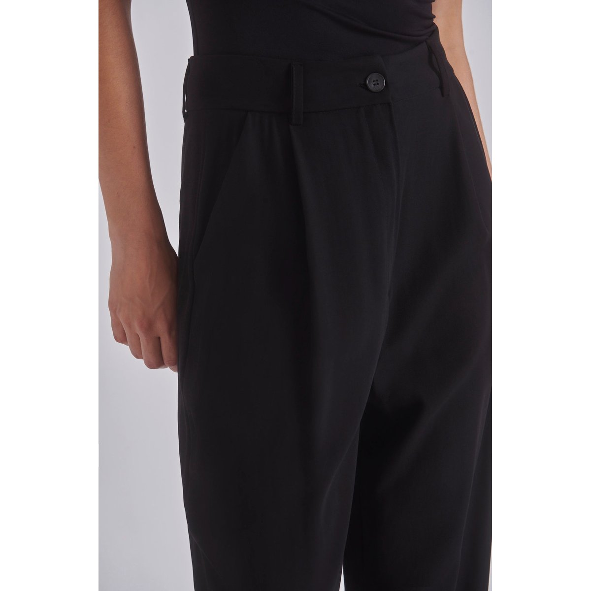 Pantalon ajusté MANDELA noir, BENOA