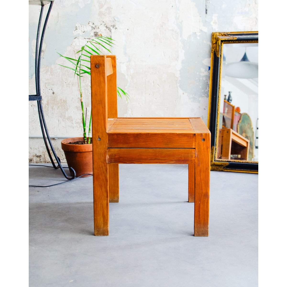 Chaise en bois clair Alma N°1538 - Bon état bois clair, DEBONGOUT