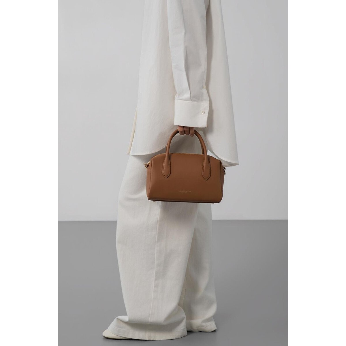 Bolso bandolera de piel con cremallera, DONNA CUBE 90006360, LANCASTER