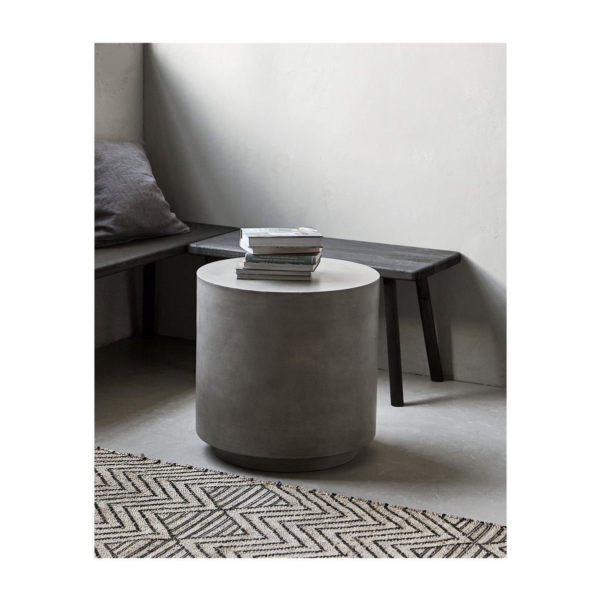 Table en béton Out h 50 cm gris, HOUSE DOCTOR