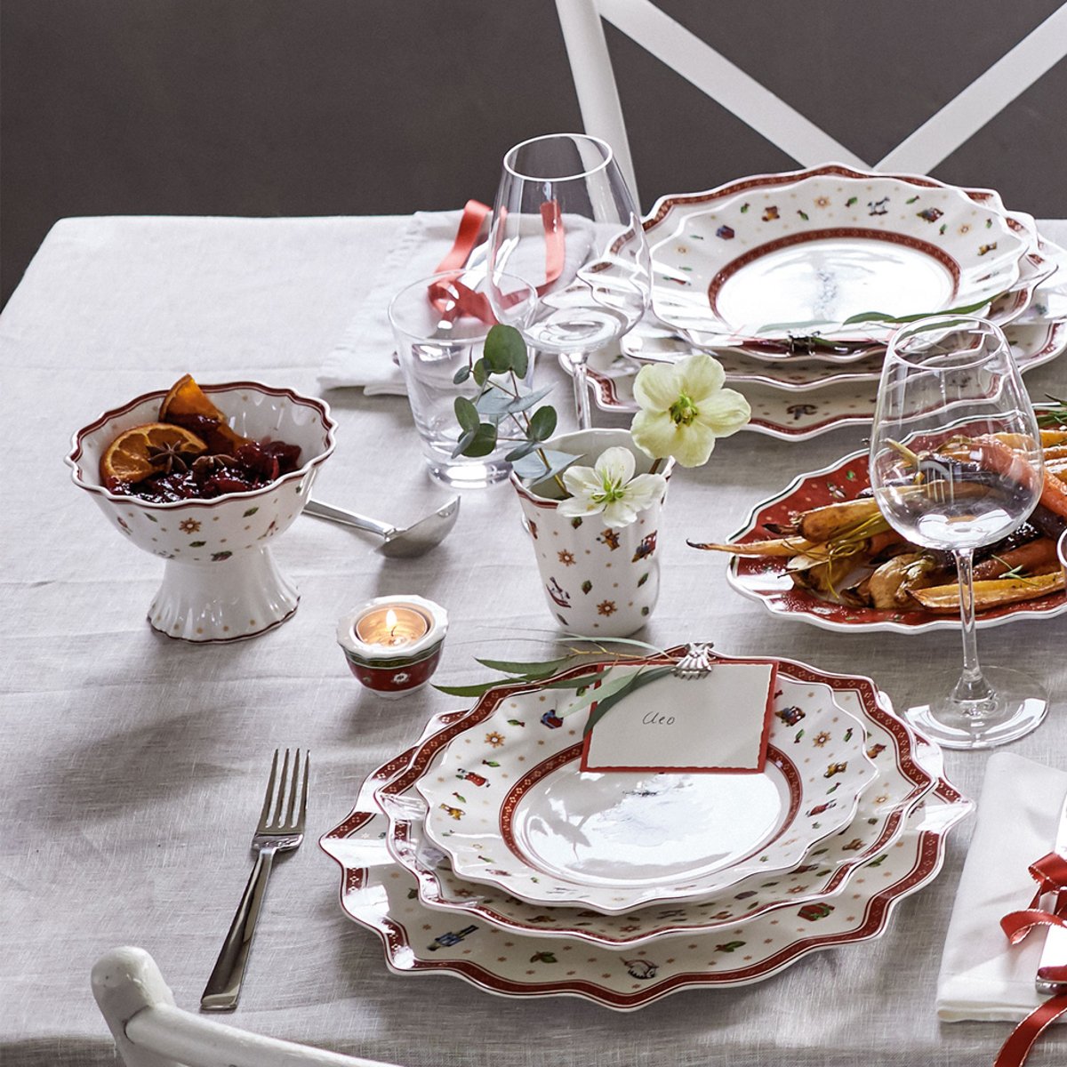 Compotier Sur Pied TOY'S DELIGHT rouge, VILLEROY & BOCH