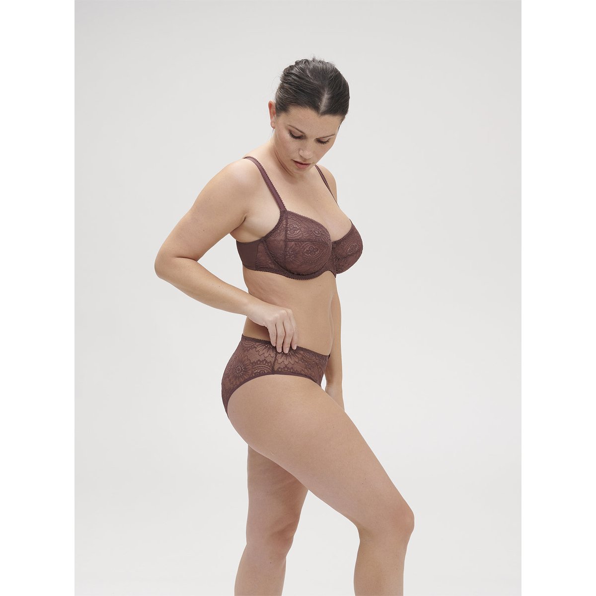 Soutien-gorge avec armatures décolleté carré, EMBLÈME marron, SIMONE PERELE