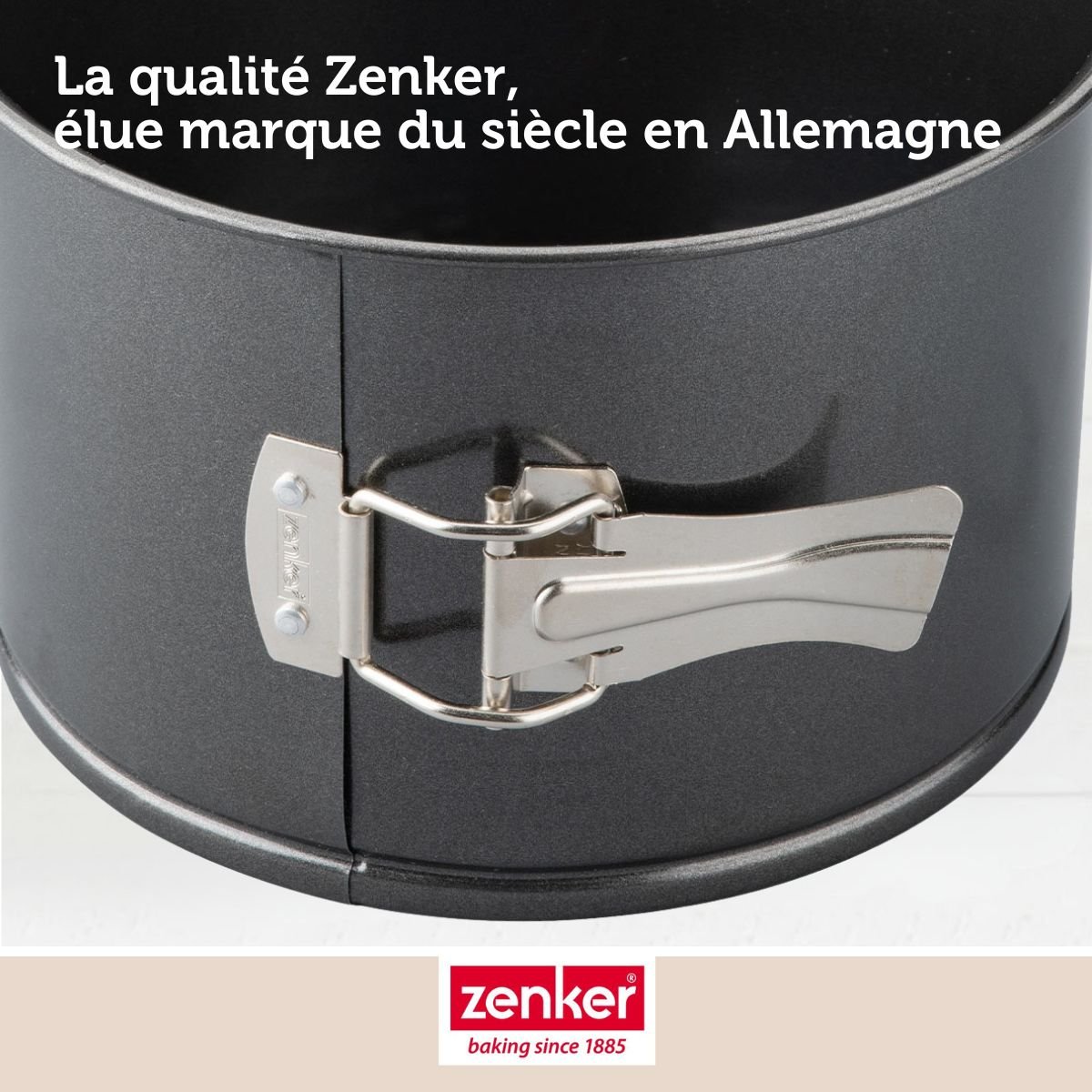 Moule à panettone à charnière 18 cm BLACK METALLIC noir, ZENKER