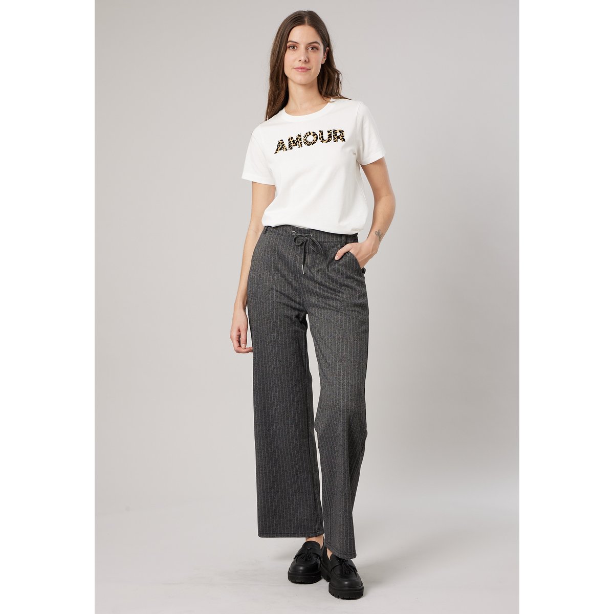 T-shirt regular femme en 100% coton inscription amour en léopard LYANA off white, DEELUXE