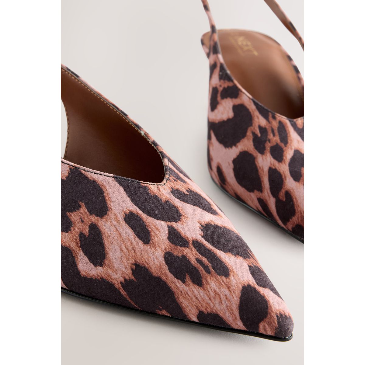 Chaussures à petit talon forever comfort® léopard, NEXT