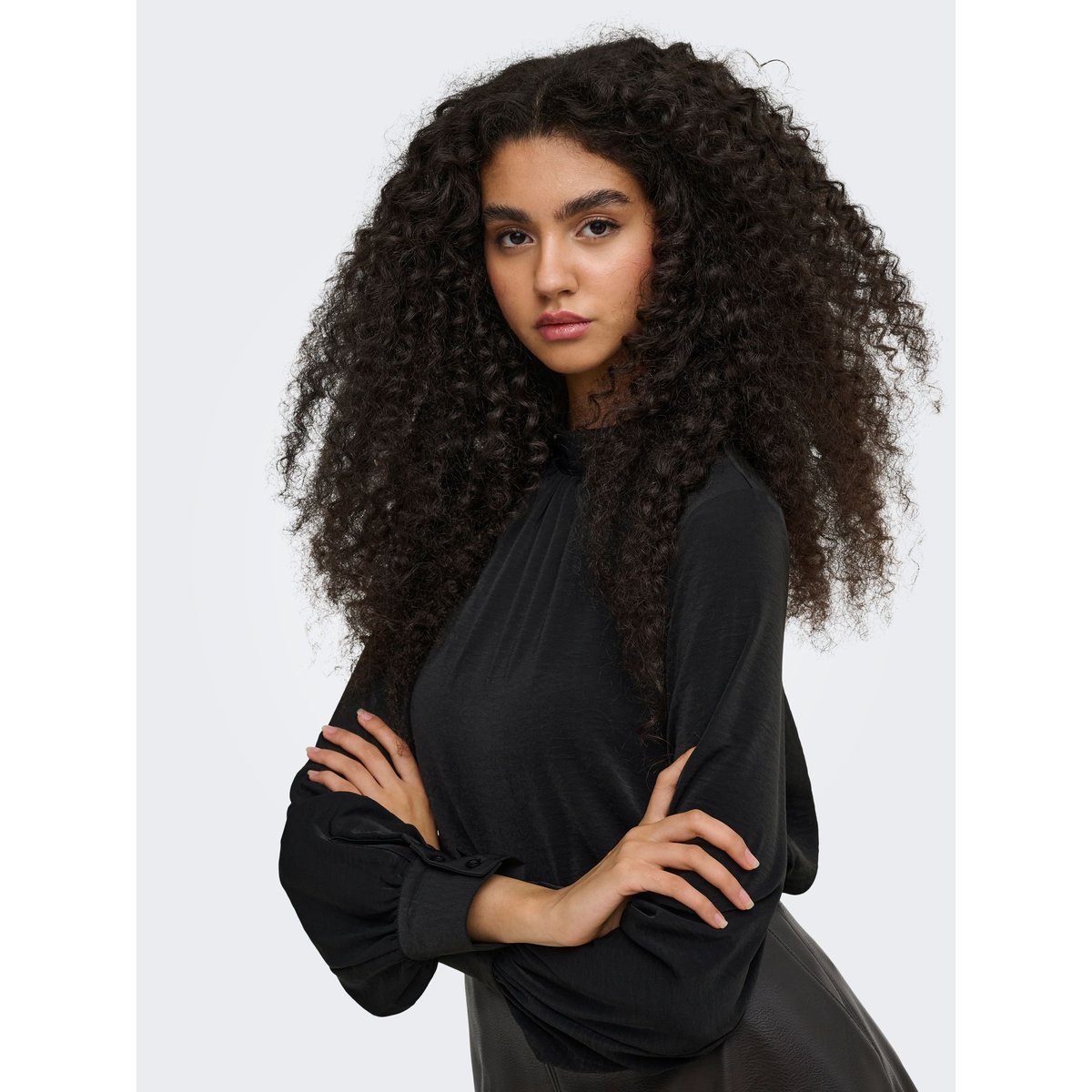 Top black 1, JDY