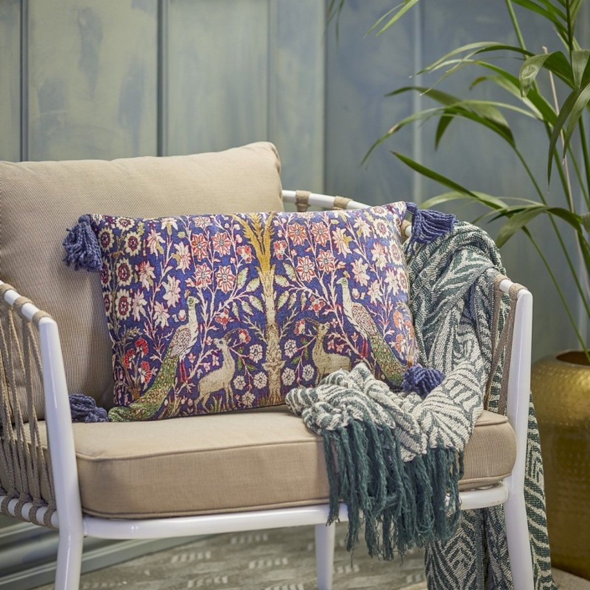 Coussin décoratif salon Adya bleu, BLOOMINGVILLE