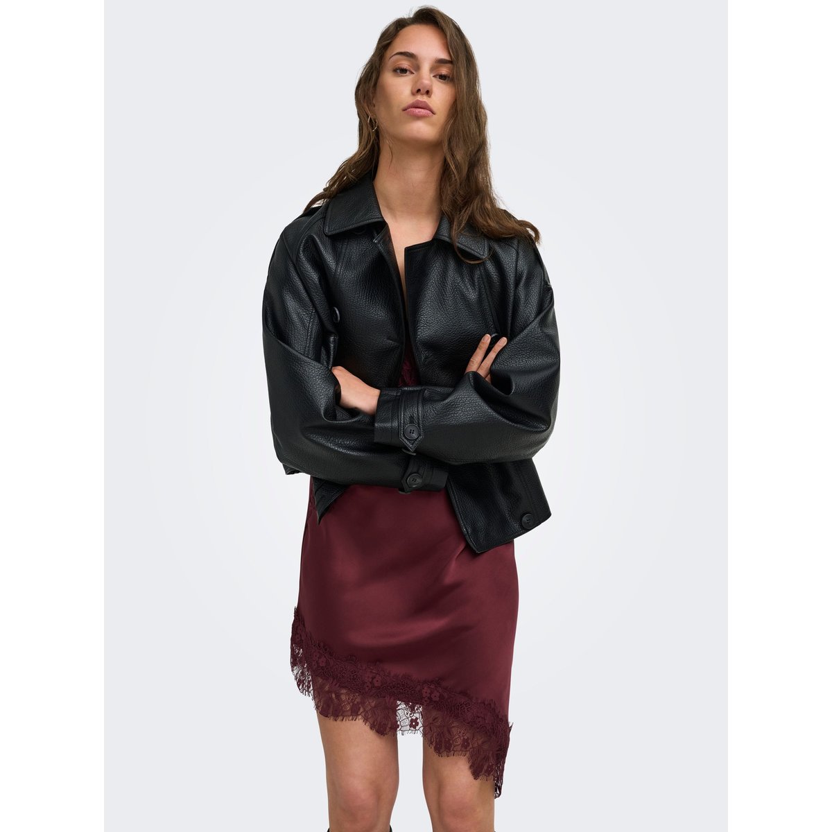 Robe oxblood red, ONLY