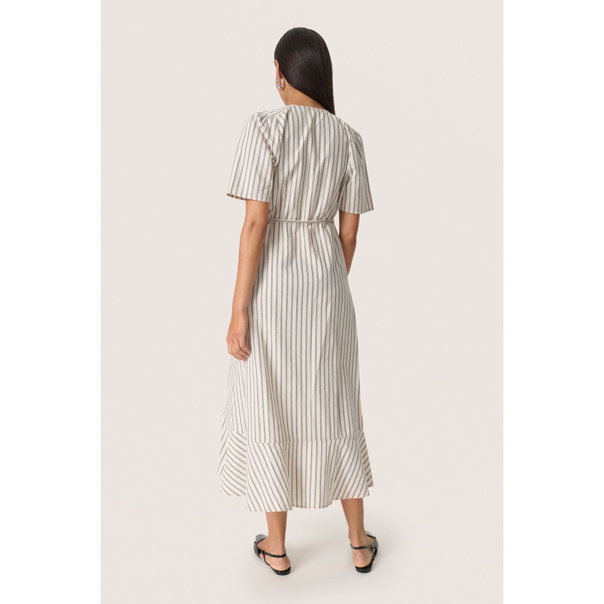 Robe beige avec noir rayé, SOAKED IN LUXURY