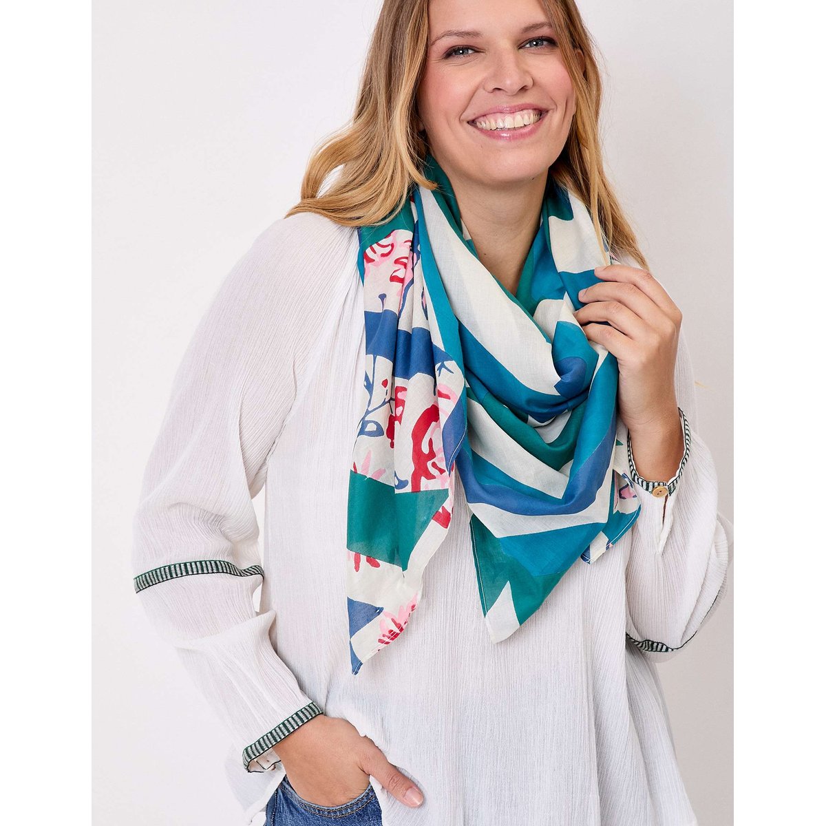 Grande étole voile de coton bio imprimée MAXI bleu marine, LA FIANCÉE