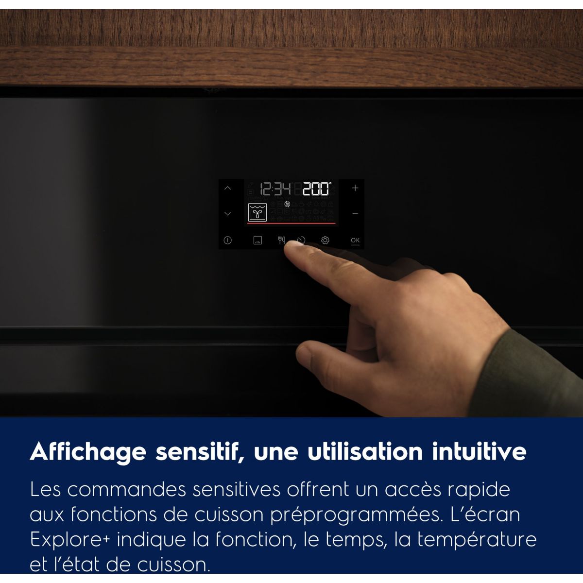 Four encastrable EOM7P10H Pyrolyse Chaleur tournante et Rails télescopiques 72L couleur unique, ELECTROLUX