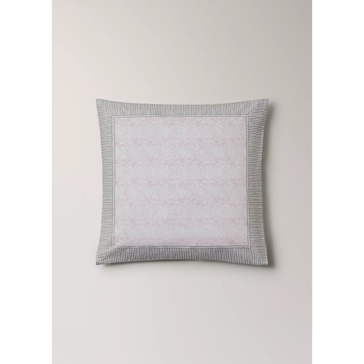 Taies d’oreiller percale de coton motif fleuri frise 60x60 cm rose pastel, MANGO HOME