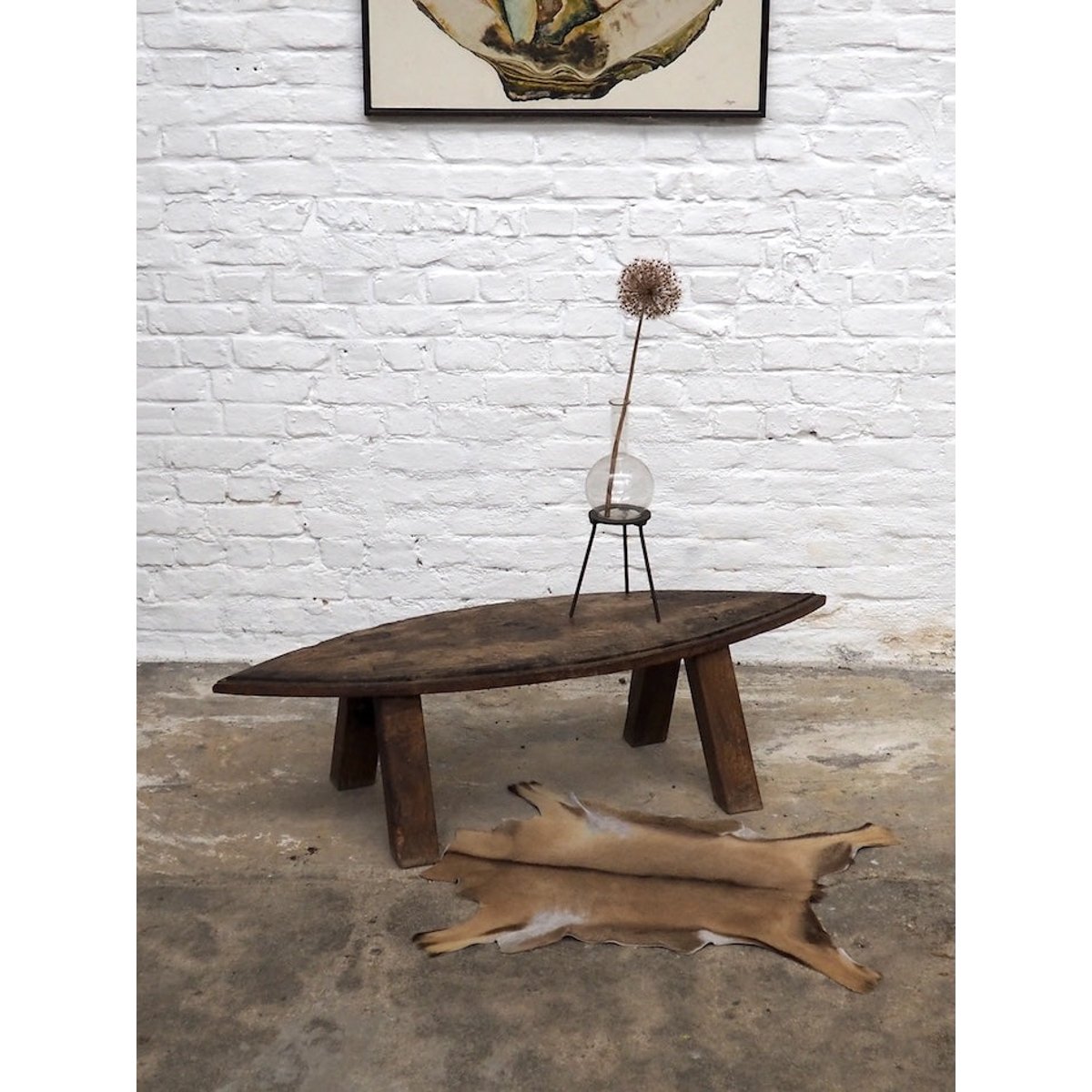 Table basse brutaliste Léonie N°436 - Bon état bois foncé, DEBONGOUT
