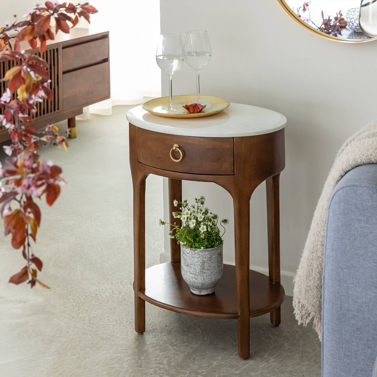Table de chevet en manguier et marbre ENOA bois foncé, MADE IN MEUBLES